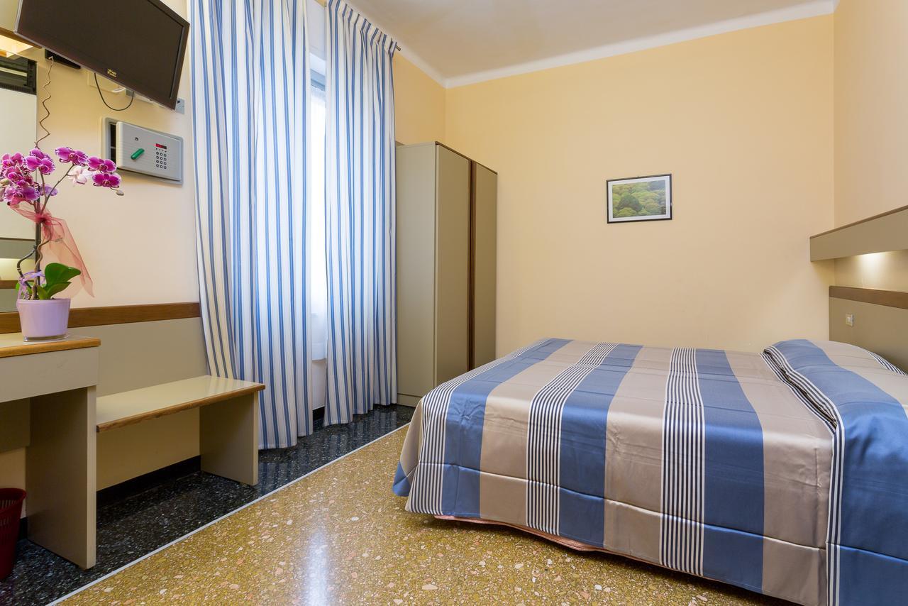 Hotel Villa Delibera Варацце Экстерьер фото